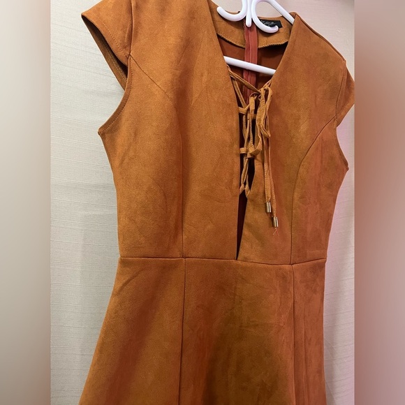 🔴 Kivenst Brown Faux Suede Lace-Up Front Dress Size Medium Bohemian Style - Picture 2 of 7